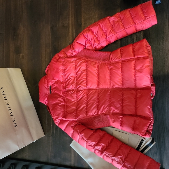 BURBERRY Brit Quilted Puffer Jacket - Picture 2 of 16